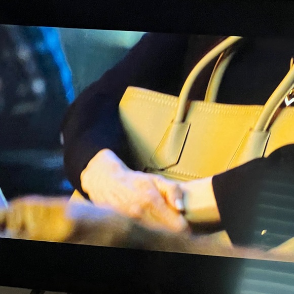 Prada Double Tote in Tan Saffiano Leather - Picture 10 of 10